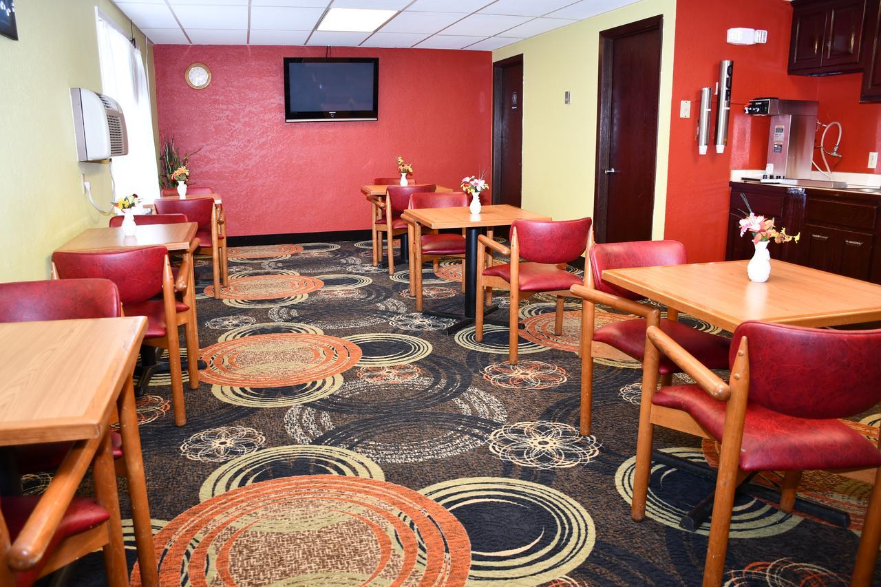 Regency Inn & Suites Faribault Dış mekan fotoğraf