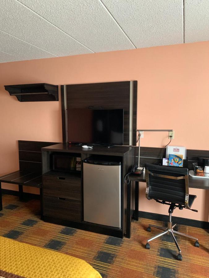 Regency Inn & Suites Faribault Dış mekan fotoğraf