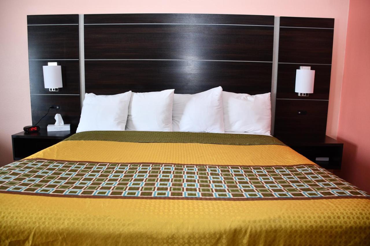 Regency Inn & Suites Faribault Dış mekan fotoğraf